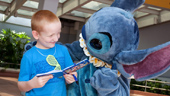 Conoce a los Personajes alrededor del Parque Temático Epcot