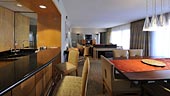 wdw-contemporary-room-type-presidential-suite-theme-park-view-170x96.jpg